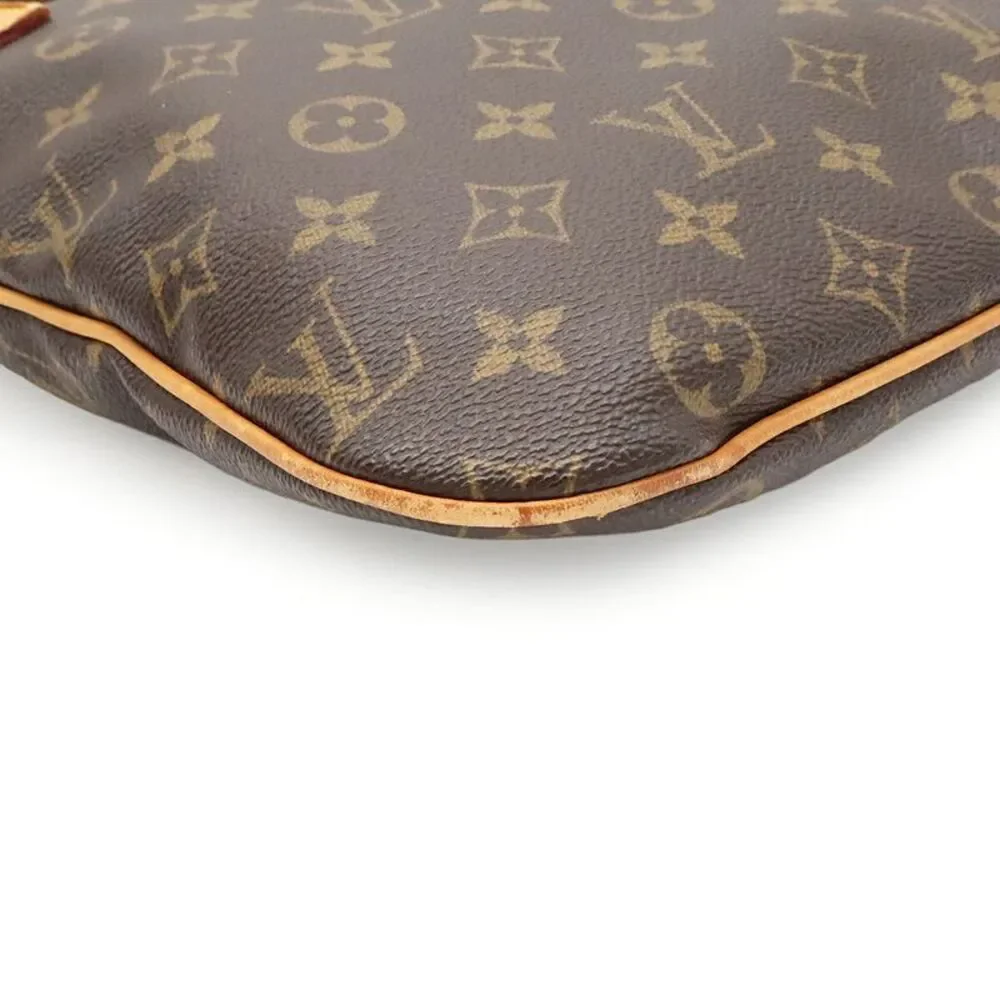 Louis Vuitton delivery duty